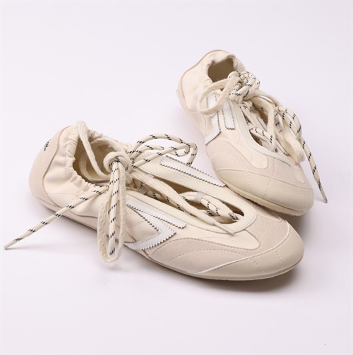 PURAAI LUNAR SILK BALLERINA VANILLA